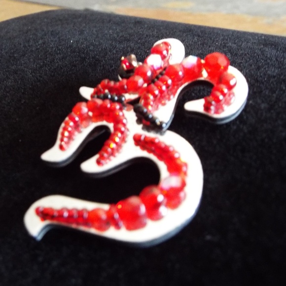 Pin - Picture 2 of 4